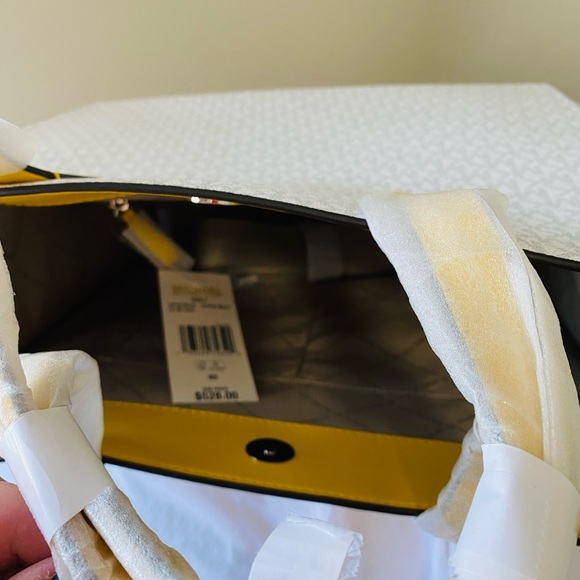 Michael Kors Kenly Tote Bag - Picture 6 of 6